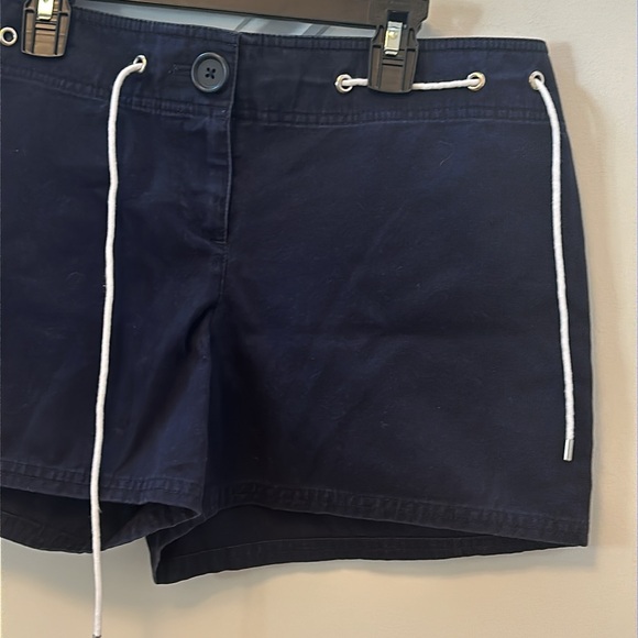 Ann Taylor Loft Navy Shorts women’s size 6 - Picture 3 of 5